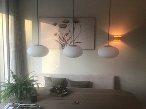 Moderne en abstracte Japandi wilde bloemen