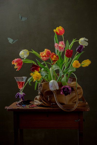 Still life 'a woman's heart II by Willy Sengers