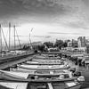 Hafen von Bardolino am Gardasee in schwarz weiß von Manfred Voss, Schwarz-weiss Fotografie