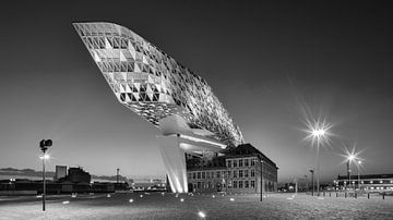 La maison du port d'Anvers en noir et blanc