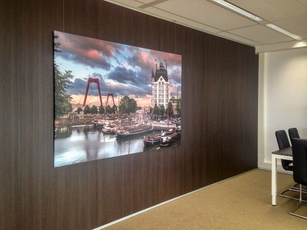 White house in  Rotterdam  by Lorena Cirstea 