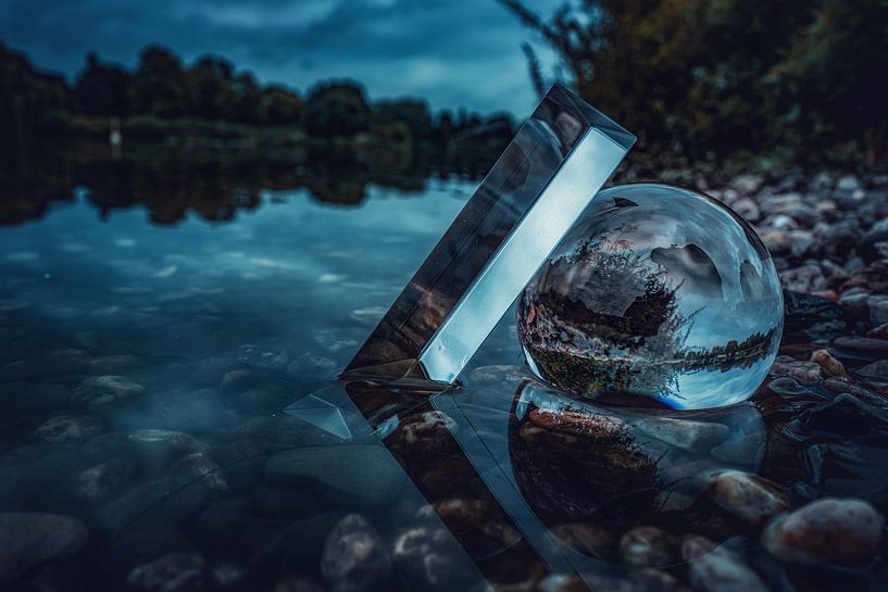 La boule de cristal dans le lac par n.Thi Photographie