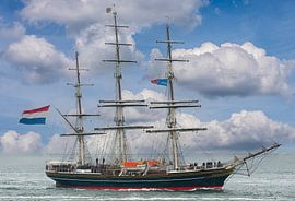 Royal Yacht the City of Amsterdam with the king on board by Brian Morgan