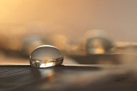 Looking at you - Tropfenserie von Carla Mesken-Dijkhoff