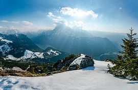 Mountain view from Jenner in the Berchtesgaden Alps to Königssee lake by Leo Schindzielorz