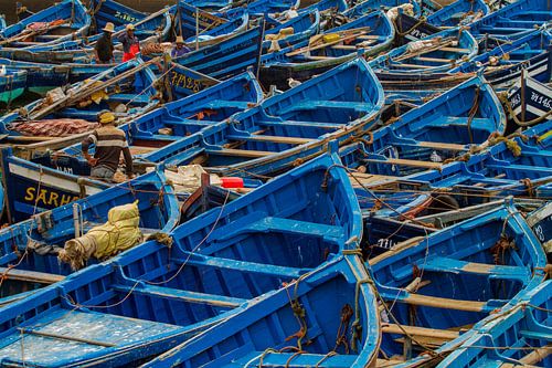 Bateaux bleus dans le village de pêcheurs Essaouira sur Easycopters