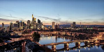 Frankfurt in the evening by Rolf Schnepp