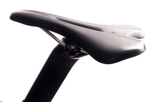 Details van de wielrennersfiets "zadel"