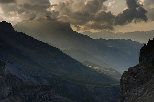 Abendstimmung rund um die Gspaltenhornhütte im Berner Oberland.
