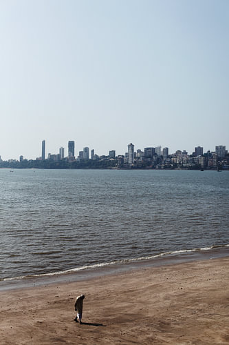 urbaner Strand in Mumbai, Indien