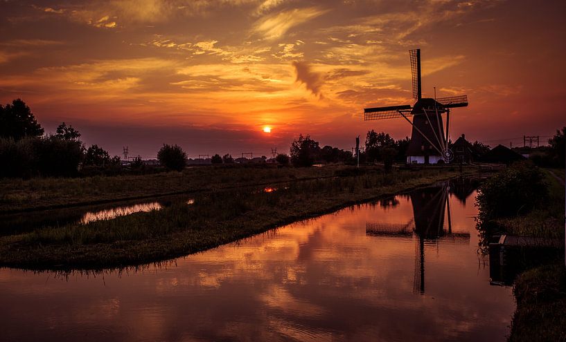 Windmühle bei Sonnenuntergang von jody ferron