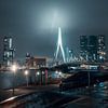 Nuit pluvieuse sur le pont Erasmus sur Paul Poot