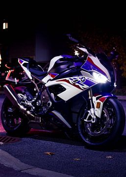sports motorbike by zaka artya