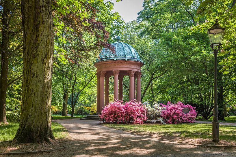 Auguste-Viktoria-Brunnen im Kurpark von Bad Homburg par Christian Müringer