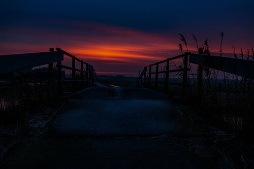 Pont avec coucher de soleil