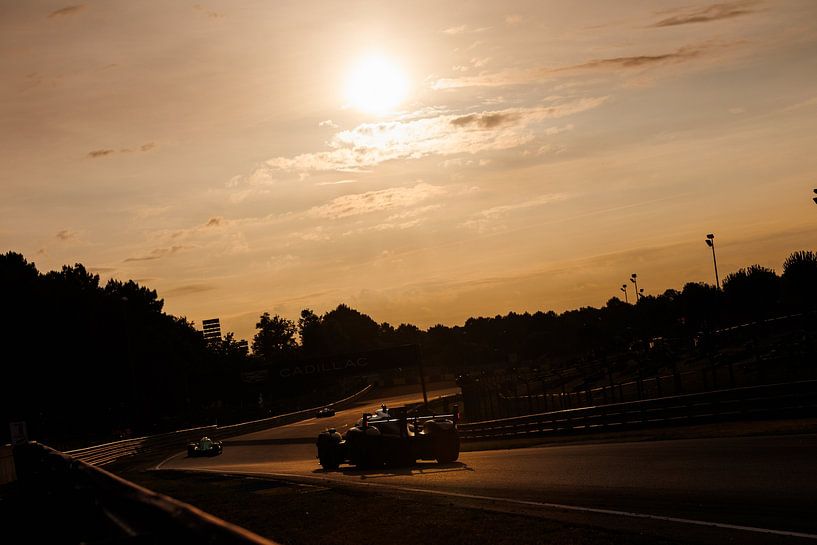 Sunrise, 24 hours of Le Mans, 2025 by Rick Kiewiet