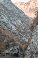Vue des gorges de Rugova, Kosovo, sous le soleil du soir