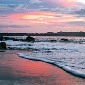 Sunset, on the beach in Thailand by Lindy Schenk-Smit