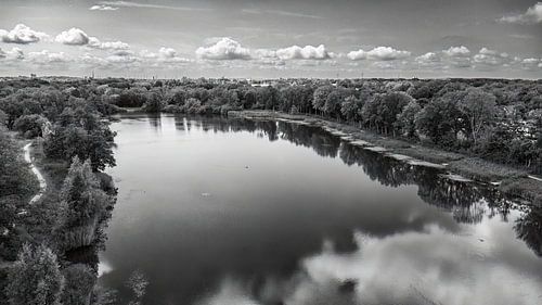 Groote Melanen in Halsteren (luchtfoto, zwart-wit)
