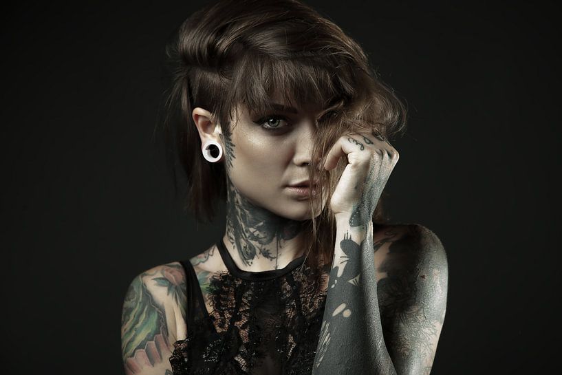 tattooed woman by Atelier Liesjes