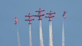 Snowbirds der kanadischen Streitkräfte. von Jaap van den Berg