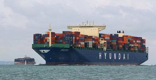 Containerschip HYUNDAI DRIVE