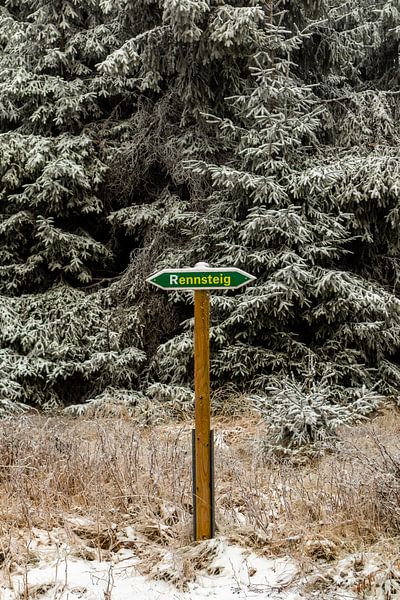 Beautiful winter landscape on the heights of the Thuringian Forest by Oliver Hlavaty