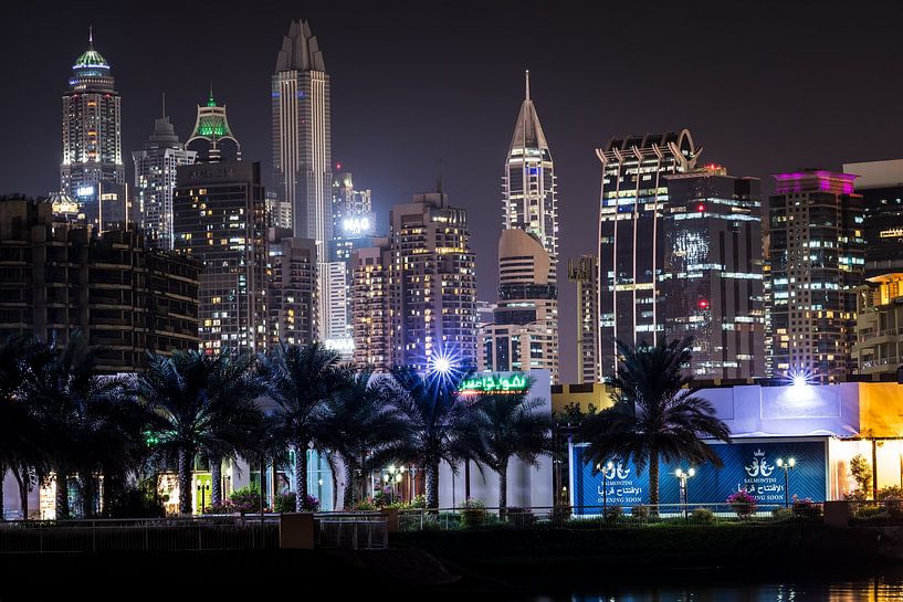 Dubai by Hello Pompoyo