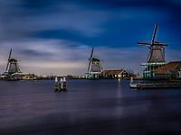 Zaanse molens 's avonds
