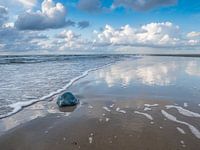 Strand in Sankt Peter-Ording mit Wasserspiegelung