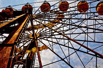 Feris Wheel in Pripiat Ukraine (Chernobyl) by Jeroen Berends