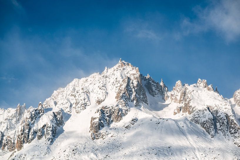 imposante Schweizer Bergspitzen mit Nebelschleier von Leo Schindzielorz