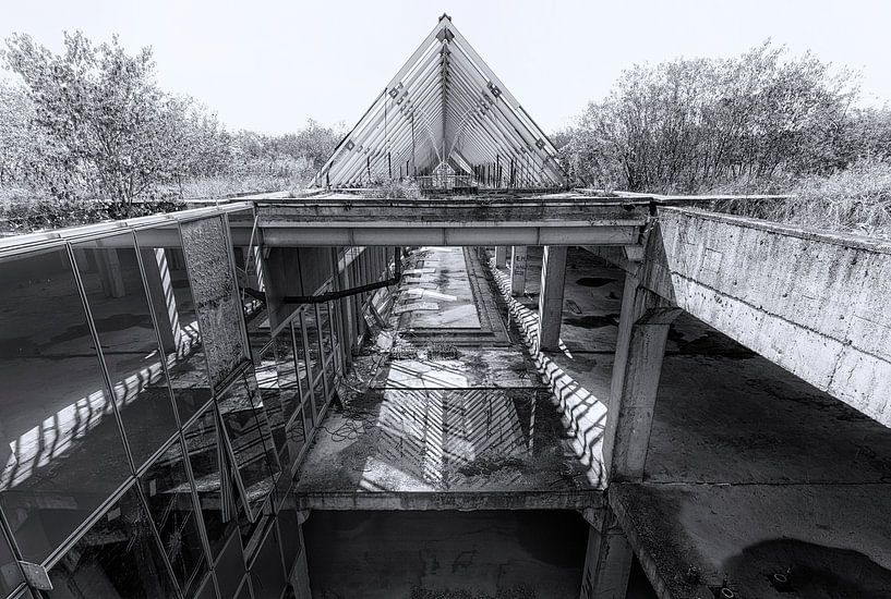 Verlassenes Krankenhaus - Zagreb (Kroatien) von Marcel Kerdijk