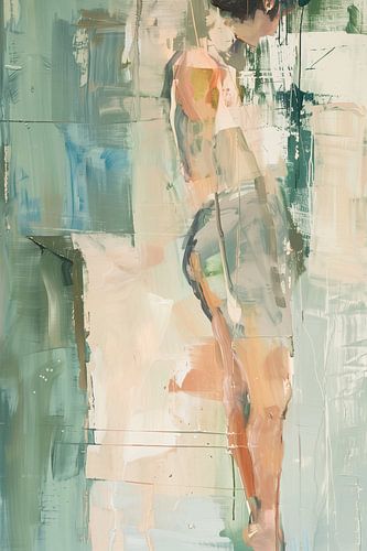 Figure debout dans des tons pastel fluides, mouvement et immobilité