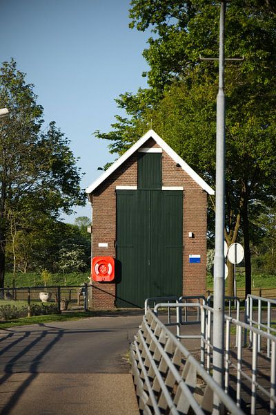 A little weir house by Kristian Oosterveen