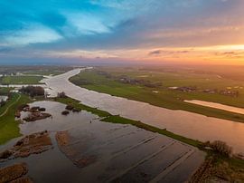 Der Fluss IJssel bei Zwolle während des Sonnenuntergangs von Sjoerd van der Wal Fotografie