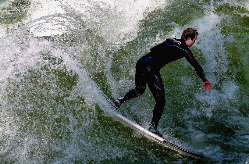 Surfer II van Bernd Georg Schwemmle