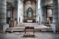 Verlassener Kirchenaltar.