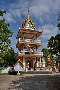 Wat Luang in Attapeu, het gouden juweel van Laos van Frank Photos