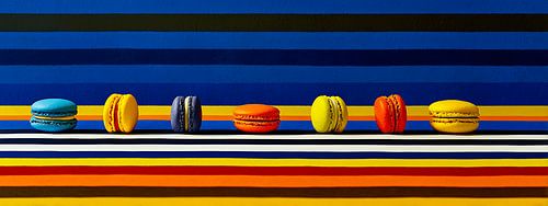 Seven Sweet Stripes | macarons in a symphony of colour