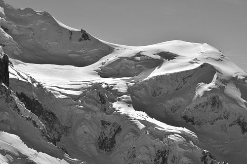 Mont-Blanc, monochrome