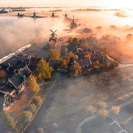 Zaanse schans in the fog by Ewold Kooistra