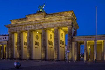 Brandenburg Gate Berlin by Heiko Lehmann