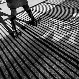 Markierung „1,5 Meter Abstand“ auf der Hoge Brug von Streets of Maastricht