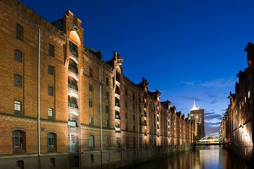 Hamburg - Zicht op de Speicherstadt in de avond