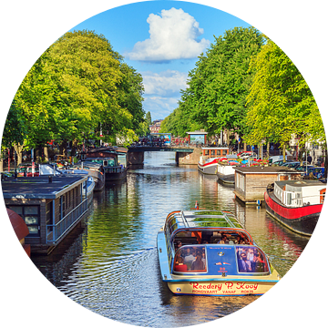 Rondvaart Amsterdam in de zomer van Dennis van de Water