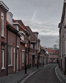Gezellige straat in Bergen op Zoom van Kim de Been