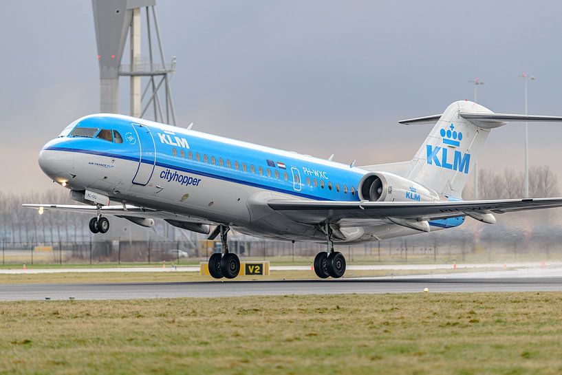 KLM Cityhopper Fokker 70. by Jaap van den Berg
