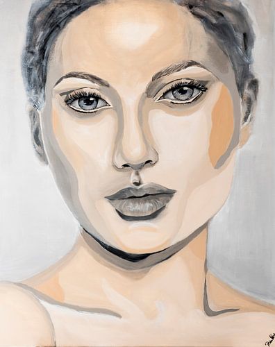 Portrait woman beige by Pam du Pau