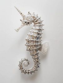 glitter white seahorse by haroulita